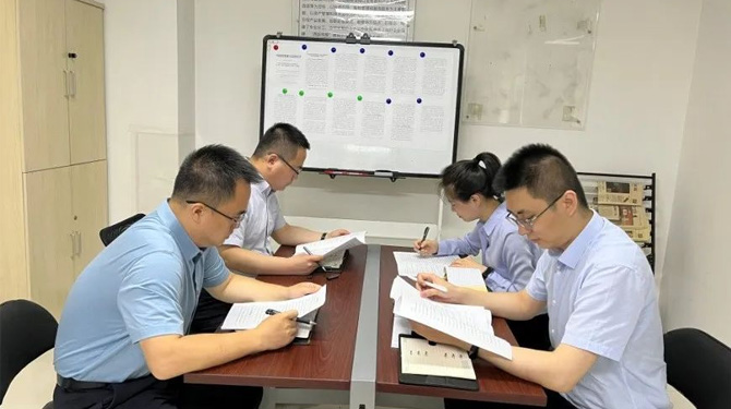 扶貧基金黨支部、第八黨支部、第四黨支部開展主題活動